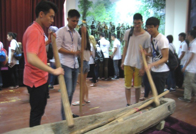 Những hoạt động đầu tiên của Trại hè Việt Nam 2014 - ảnh 3